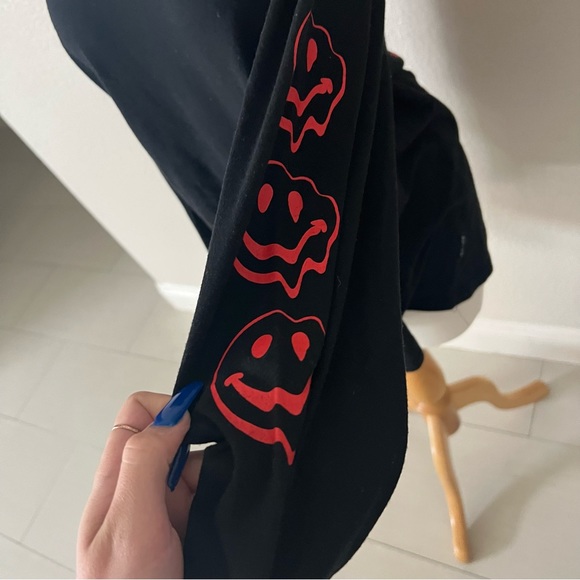 Men’s Brooklyn Cloth Stay Lit Long Sleeve - Picture 3 of 5